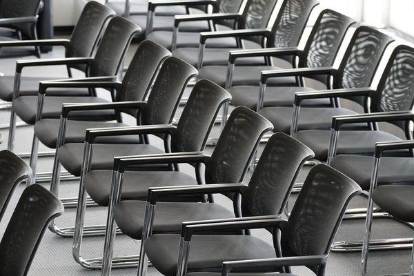 Szczegóły konstrukcji hal namiotowych, które powinien znać każdy klient